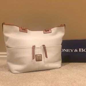 Dooney & Bourke Pebble Leather bag